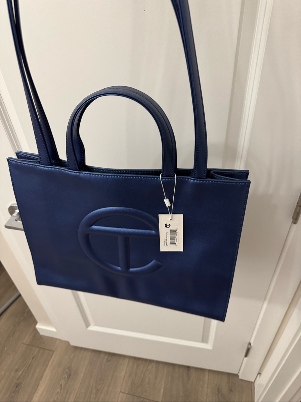 Medium Telfar Cobalt shopping bag